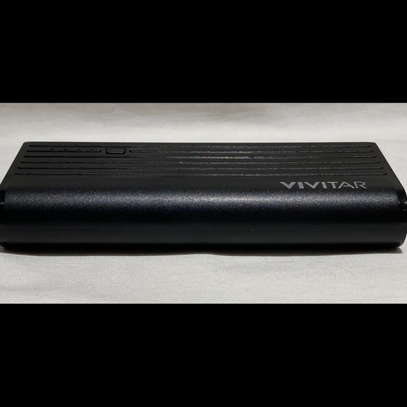 Vivitar Powerbank/Portable Charger 10000 mAh VPB-10001 - Picture 5 of 9